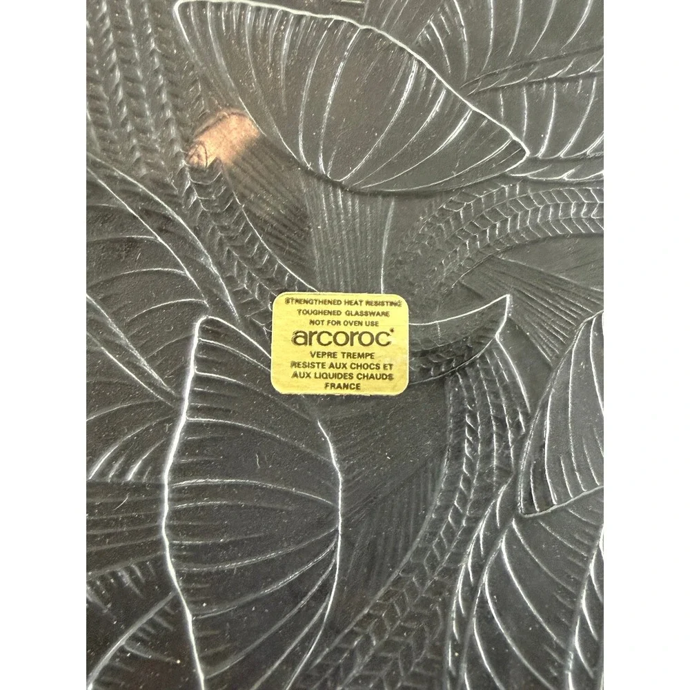 VTG NIB Arcoroc Magnolia Tempered Glass 12 1/2in Round Cake Serving Plate